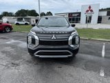 New 2025 Mitsubishi Outlander SE image 2