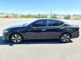 Used 2022 Nissan Altima 2.5 SV image 2