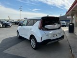 Used 2023 Kia Soul LX image 4