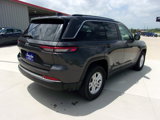 Used 2023 Jeep Grand Cherokee Laredo w/ Luxury Tech Group I image 3