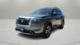 New 2025 Nissan Pathfinder Platinum image 3