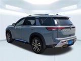 New 2025 Nissan Pathfinder Platinum image 4