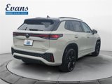 New 2025 Volkswagen Tiguan SE R-Line image 5