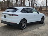 Certified 2022 Porsche Cayenne Platinum Edition image 5