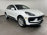 Certified 2025 Porsche Macan image 3