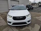 New 2025 Chrysler Pacifica Pinnacle image 2