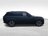 Used 2023 Land Rover Range Rover SE image 4