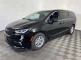 New 2026 Chrysler Pacifica Select image 3