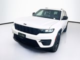 Used 2024 Jeep Grand Cherokee Altitude image 3
