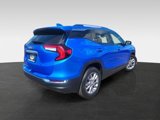 Used 2024 GMC Terrain SLT image 3