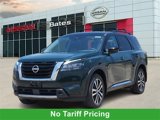 New 2025 Nissan Pathfinder Platinum image 2