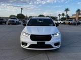 Used 2025 Chrysler Pacifica Limited image 5