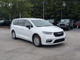 New 2026 Chrysler Pacifica Select image 3