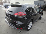 Used 2019 Nissan Rogue SV image 4