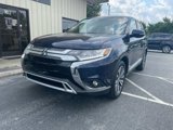 Used 2020 Mitsubishi Outlander SE image 2