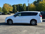 New 2026 Chrysler Pacifica Select image 4