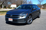 Used 2023 Volkswagen Jetta SE w/ Panoramic Sunroof Package image 3