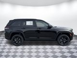 New 2025 Jeep Grand Cherokee Altitude image 2