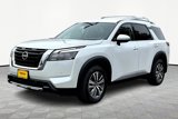 New 2025 Nissan Pathfinder SL image 2