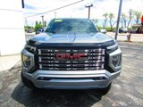 Used 2023 GMC Canyon Denali image 2