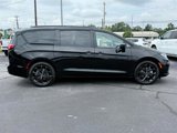 New 2026 Chrysler Pacifica Limited image 2
