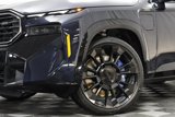 New 2025 BMW XM image 3