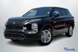 New 2025 Mitsubishi Outlander ES image 2