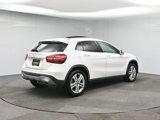 Used 2020 Mercedes-Benz GLA 250 4MATIC w/ Premium Package image 5