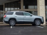 Used 2023 GMC Acadia SLT image 4