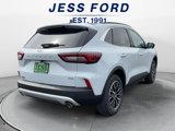 New 2025 Ford Escape SE image 4
