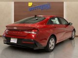 Used 2024 Hyundai Elantra SE image 4