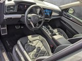 New 2025 Volkswagen Atlas Peak Edition SE image 3