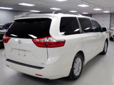 Used 2017 Toyota Sienna XLE image 2