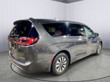 Used 2022 Chrysler Pacifica Touring-L w/ Uconnect Theater Family Group image 6
