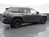 Used 2023 Jeep Grand Cherokee L Laredo image 4
