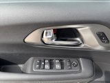 New 2025 Chrysler Pacifica Select image 3