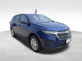 Used 2023 Chevrolet Equinox LS image 3