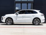 Certified 2025 Porsche Cayenne image 2