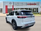 New 2025 Nissan Pathfinder Platinum image 5