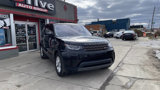 Used 2020 Land Rover Discovery SE image 2