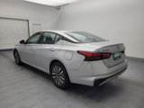 Used 2023 Nissan Altima 2.5 SV image 5