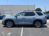 Used 2024 Honda Pilot Touring image 2