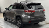 Used 2017 Toyota Highlander SE image 5