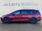 New 2025 Chrysler Pacifica Limited image 3
