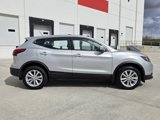 Used 2018 Nissan Rogue Sport S w/ S Appearance Package image 4