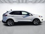 Certified 2022 Ford Edge SEL w/ Convenience Package image 2