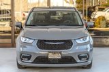 Used 2023 Chrysler Pacifica Touring-L image 5
