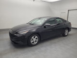 Used 2022 Hyundai Elantra SE image 2