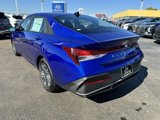Used 2024 Hyundai Elantra SEL image 3