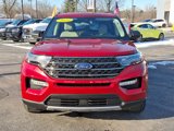Certified 2022 Ford Explorer XLT w/ Equipment Group 202A image 2